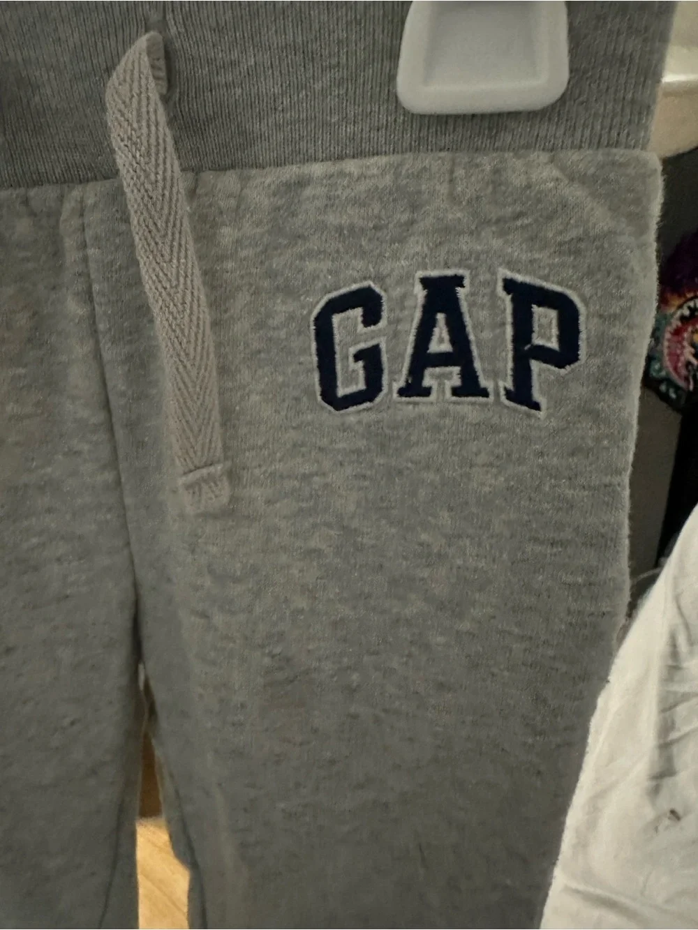 GAP classic gray